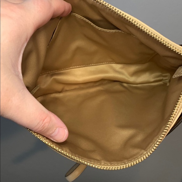 EUC - Coach 49992 Madison Leather East West Swingpack In Tan - Picture 9 of 17